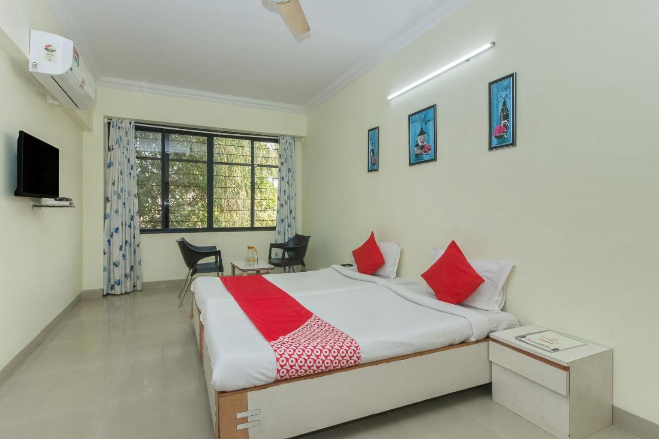 Flagship 4387 Hotel Theem Plaaza Nashik Exterior photo