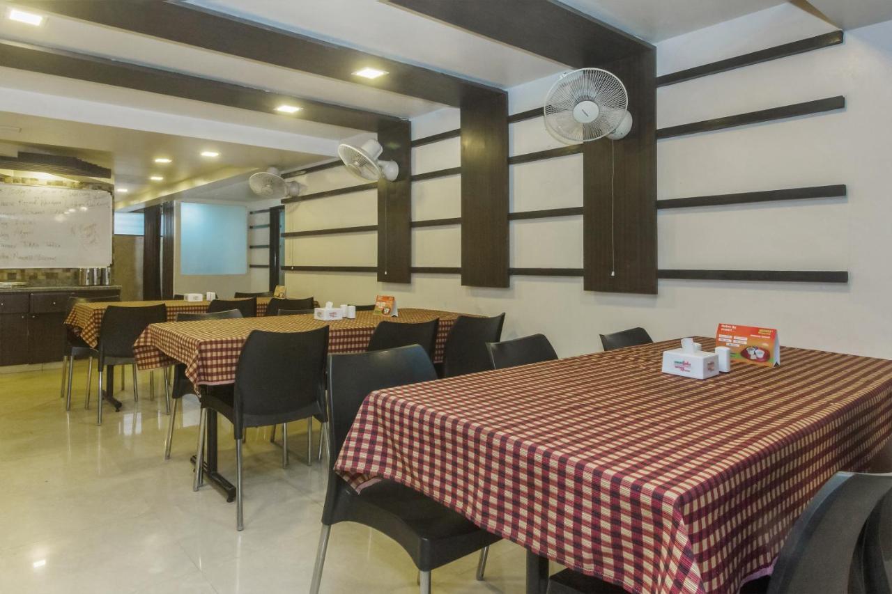 Flagship 4387 Hotel Theem Plaaza Nashik Exterior photo